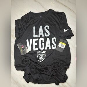 Men small Las Vegas raiders tee BNWT